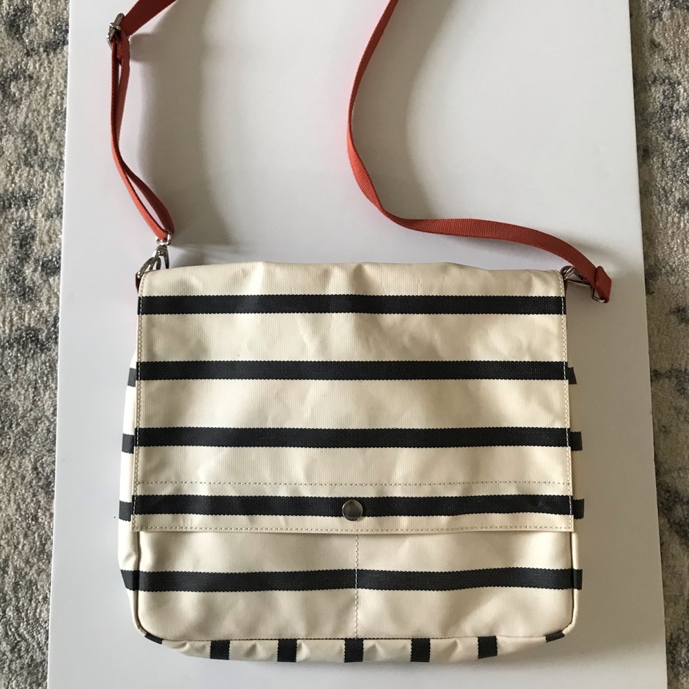 Fossil Bag